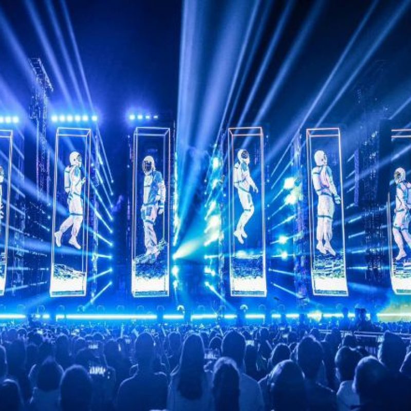 The-LED-dance-beauty-of-the-concert-is-full-of-creativity-www.bibiled.com1_